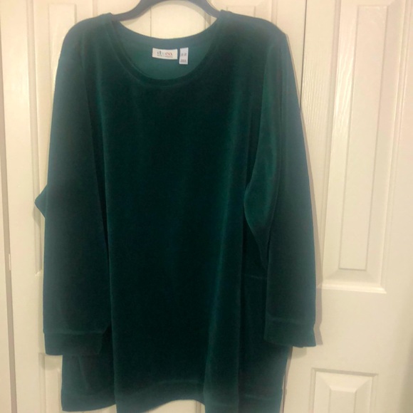 Green beautiful velour pull over 4x - Picture 2 of 6